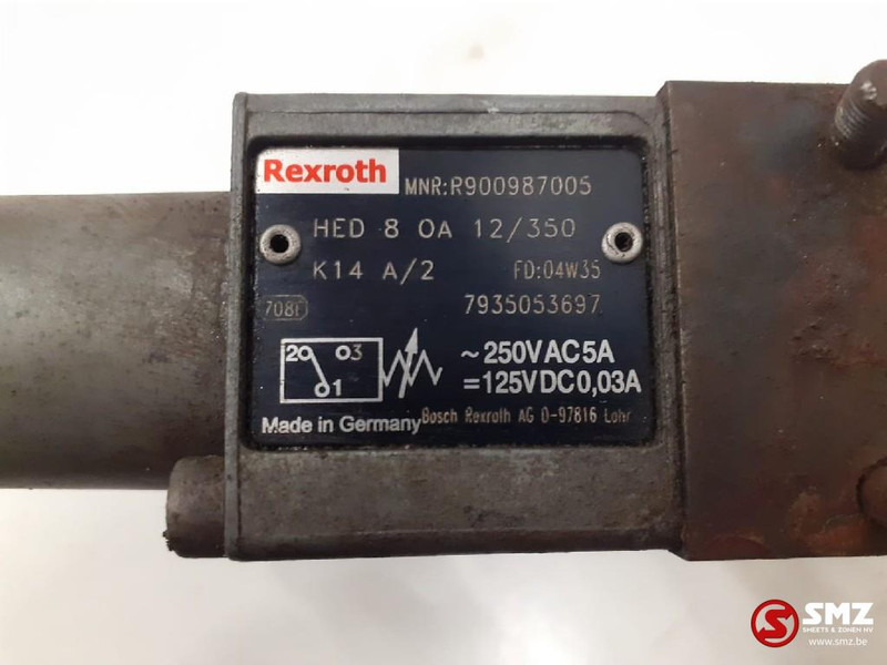 Zettelmeyer Occ drukschakelaar Zettelmeyer - Sistema eléctrico para Camión: foto 4 Zettelmeyer Occ drukschakelaar Zettelmeyer - Sistema eléctrico para Camión: foto 4