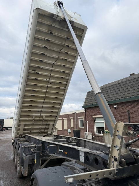Diversen Aluminium Bak stalen chassis 28 cub - Semirremolque volquete: foto 2 Diversen Aluminium Bak stalen chassis 28 cub - Semirremolque volquete: foto 2