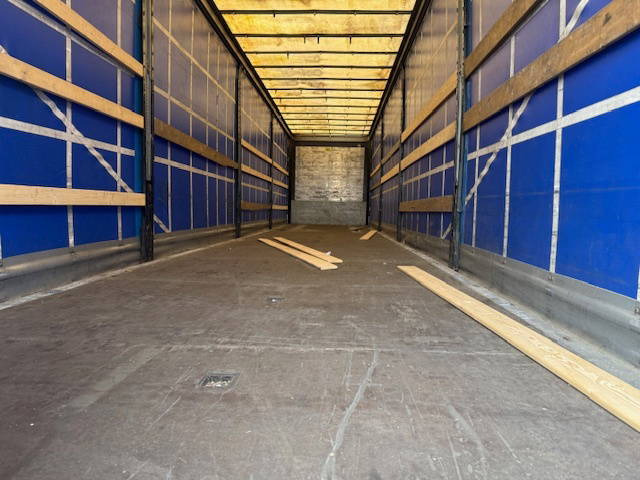 Schmitz Cargobull Nieuwe apk - Semirremolque lona: foto 4 Schmitz Cargobull Nieuwe apk - Semirremolque lona: foto 4