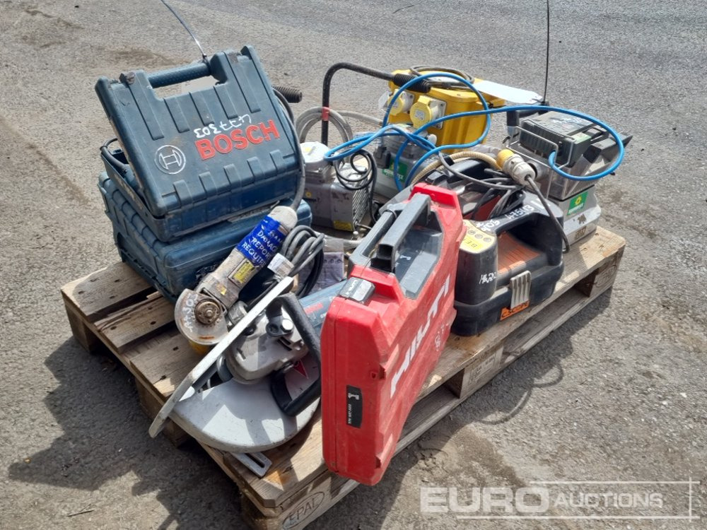 Equipo de construcción 110Volt Transformer, 110Volt Vacuum Pump (3 of), 110Volt Hand Held Floor Sander, Cable Avoidance Tool Signal Detector: foto 8