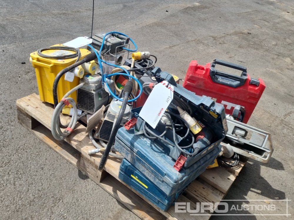 Equipo de construcción 110Volt Transformer, 110Volt Vacuum Pump (3 of), 110Volt Hand Held Floor Sander, Cable Avoidance Tool Signal Detector: foto 6