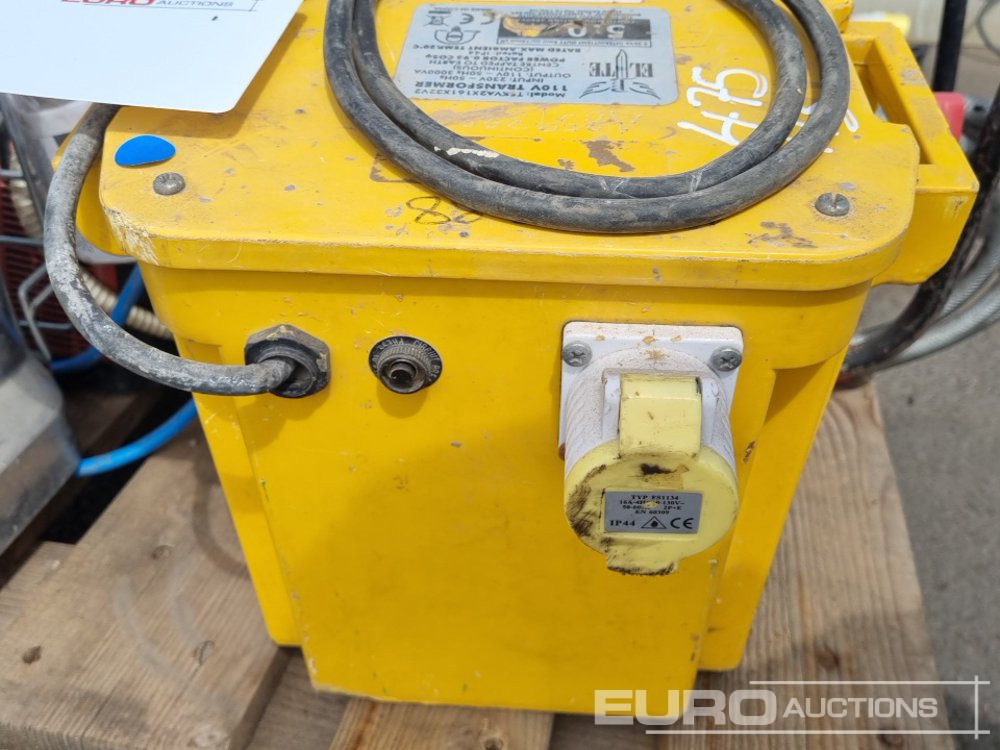 Equipo de construcción 110Volt Transformer, 110Volt Vacuum Pump (3 of), 110Volt Hand Held Floor Sander, Cable Avoidance Tool Signal Detector: foto 19