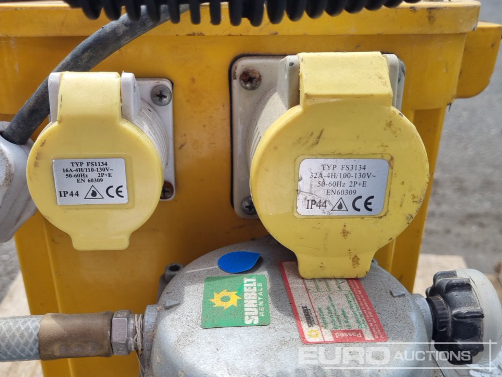 Equipo de construcción 110Volt Transformer, 110Volt Vacuum Pump (3 of), 110Volt Hand Held Floor Sander, Cable Avoidance Tool Signal Detector: foto 20