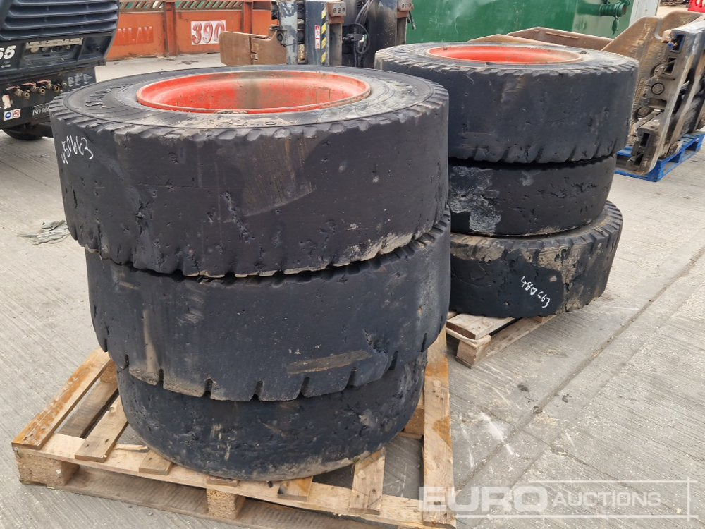 12.00-20 Tyre & Rim to suit 12 Ton Linde Forklift (6 of) - Neumático: foto 3 12.00-20 Tyre & Rim to suit 12 Ton Linde Forklift (6 of) - Neumático: foto 3