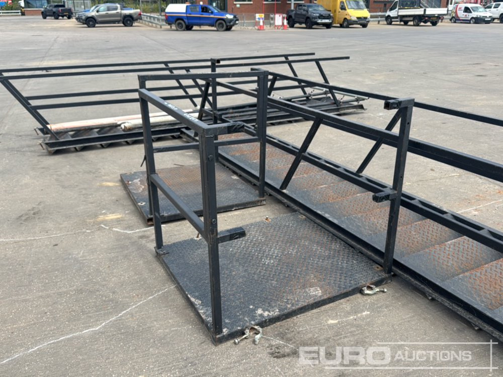 15 Step Steel Stairs, Access Platform, Handrails, Leg Supports (Cannot Be Reconsigned) (2 of) - Herramienta/ Equipo: foto 5 15 Step Steel Stairs, Access Platform, Handrails, Leg Supports (Cannot Be Reconsigned) (2 of) - Herramienta/ Equipo: foto 5