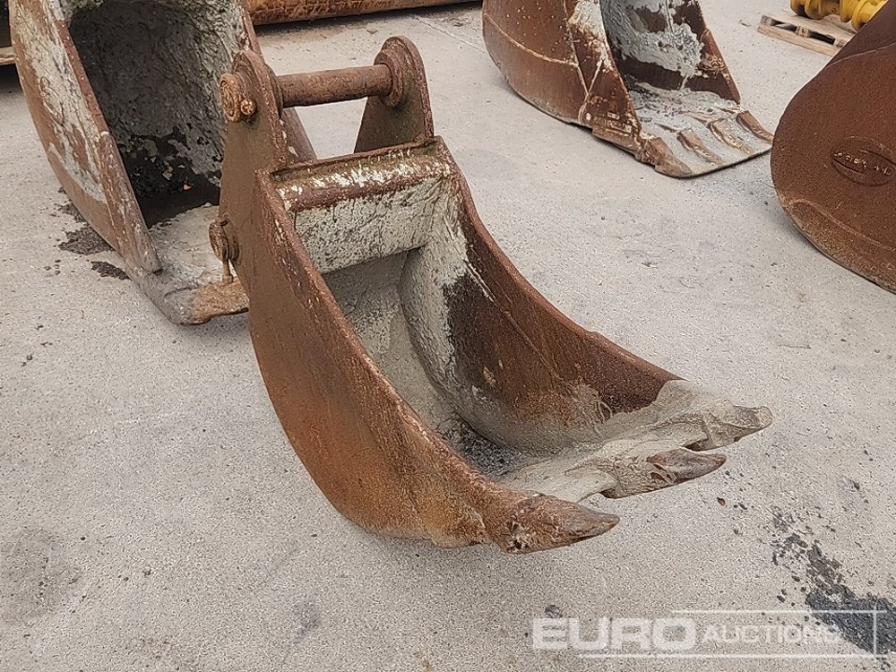 18" Digging Bucket 65mm Pin to suit 13 Ton Excavator - Cazo: foto 1 18" Digging Bucket 65mm Pin to suit 13 Ton Excavator - Cazo: foto 1