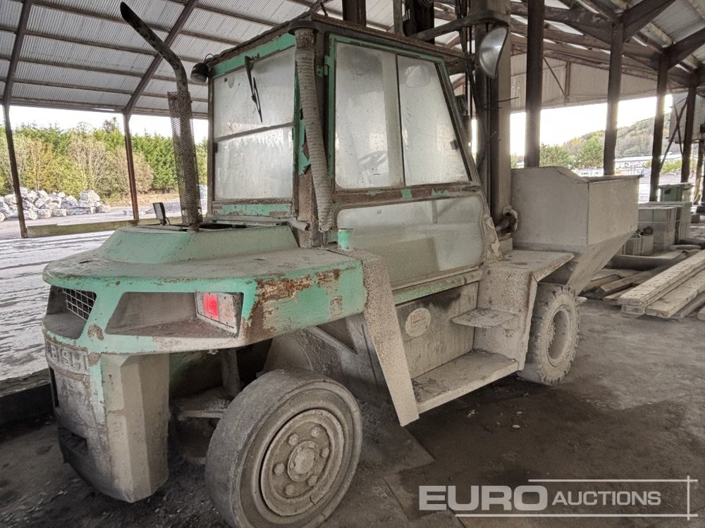 2000 Mitsubishi 4 Ton forklift c/w concrete bin - Carretilla elevadora: foto 3 2000 Mitsubishi 4 Ton forklift c/w concrete bin - Carretilla elevadora: foto 3