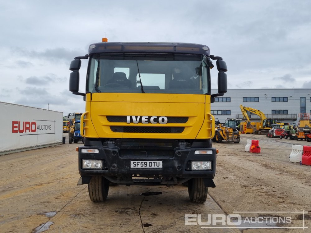 Camión chasis 2009 Iveco AD340: foto 8
