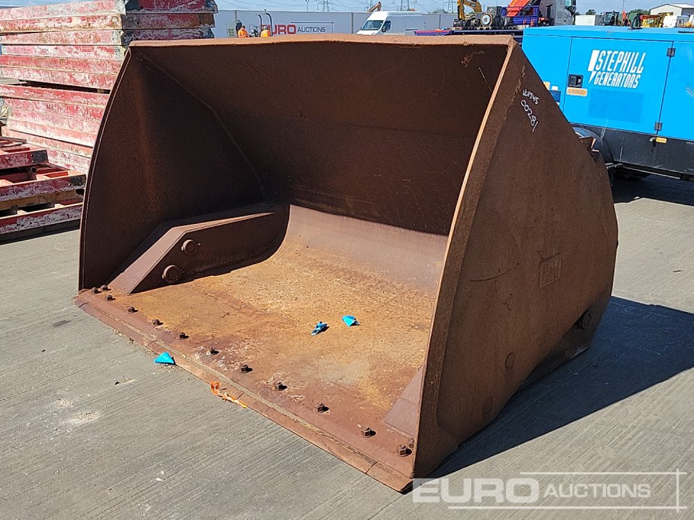 2010 CAT 108" Hydraulic Hi Tip Bucket to suit Wheeled Loader - Cazo: foto 1 2010 CAT 108" Hydraulic Hi Tip Bucket to suit Wheeled Loader - Cazo: foto 1