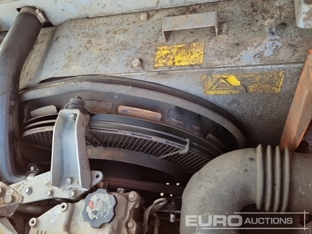 Excavadora de cadenas 2010 Hitachi ZX225USLC-3: foto 43 Excavadora de cadenas 2010 Hitachi ZX225USLC-3: foto 43