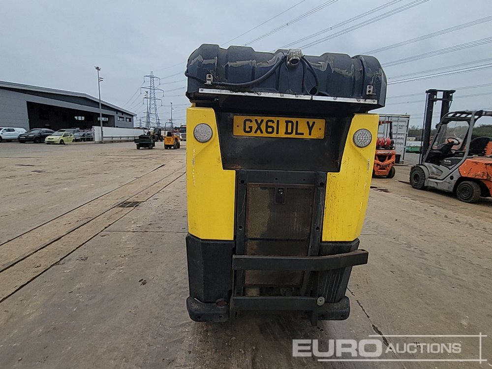 2011 Johnston 4x2 Road Sweeper, Reverse Camera, Automatic Gearbox - Barredora vial: foto 4 2011 Johnston 4x2 Road Sweeper, Reverse Camera, Automatic Gearbox - Barredora vial: foto 4