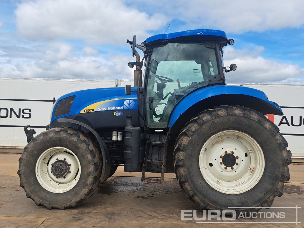 2011 New Holland T6070 - Tractor: foto 2 2011 New Holland T6070 - Tractor: foto 2