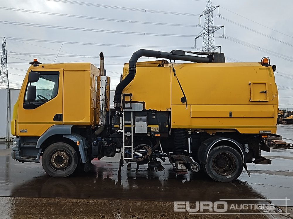 2012 DAF LF55.220 - Barredora vial: foto 2 2012 DAF LF55.220 - Barredora vial: foto 2