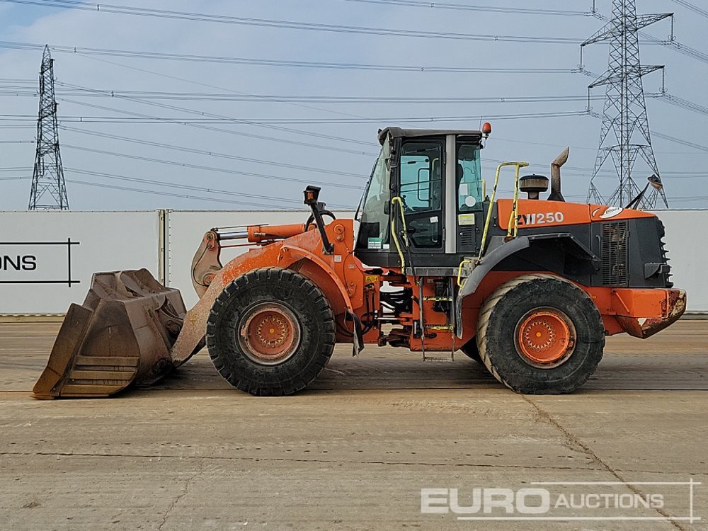 2012 Hitachi ZW250 - Cargadora de ruedas: foto 2 2012 Hitachi ZW250 - Cargadora de ruedas: foto 2