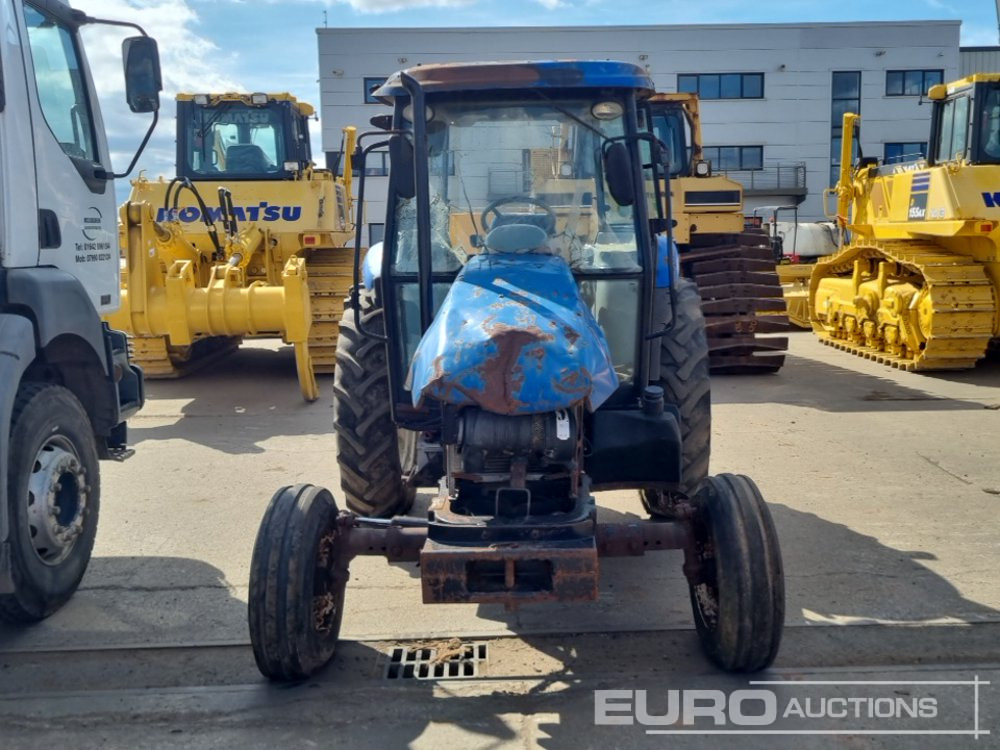 Tractor 2012 New Holland 2WD Tractor, Spool Valve (No Drive): foto 8
