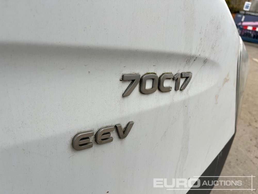 Camión con plataforma elevadora 2013 Iveco 70C17: foto 15 Camión con plataforma elevadora 2013 Iveco 70C17: foto 15