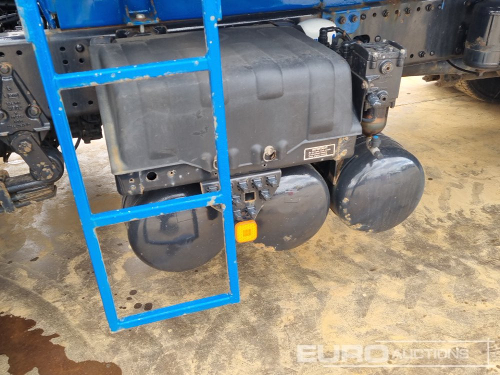 Camión portacontenedor de cadenas 2013 MAN TGS26.480: foto 24