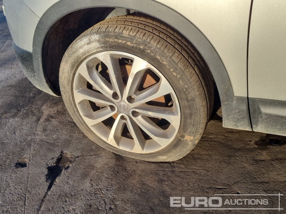 Coche 2013 Nissan QASHQAI +2: foto 9