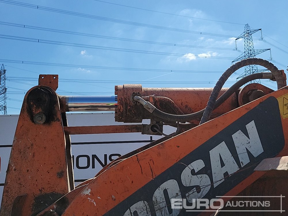 Cargadora de ruedas 2014 Doosan DL300: foto 16