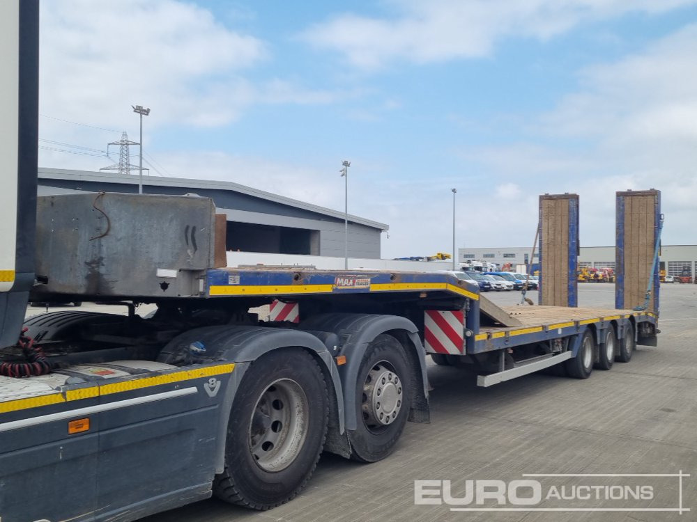 2014 Faymonville Tri Axle Step Frame Low Load Trailer, Neck Ramps, Hydraulic Flip Toe Ramps (Plating Certificate Available) - Semirremolque góndola rebajadas: foto 1 2014 Faymonville Tri Axle Step Frame Low Load Trailer, Neck Ramps, Hydraulic Flip Toe Ramps (Plating Certificate Available) - Semirremolque góndola rebajadas: foto 1