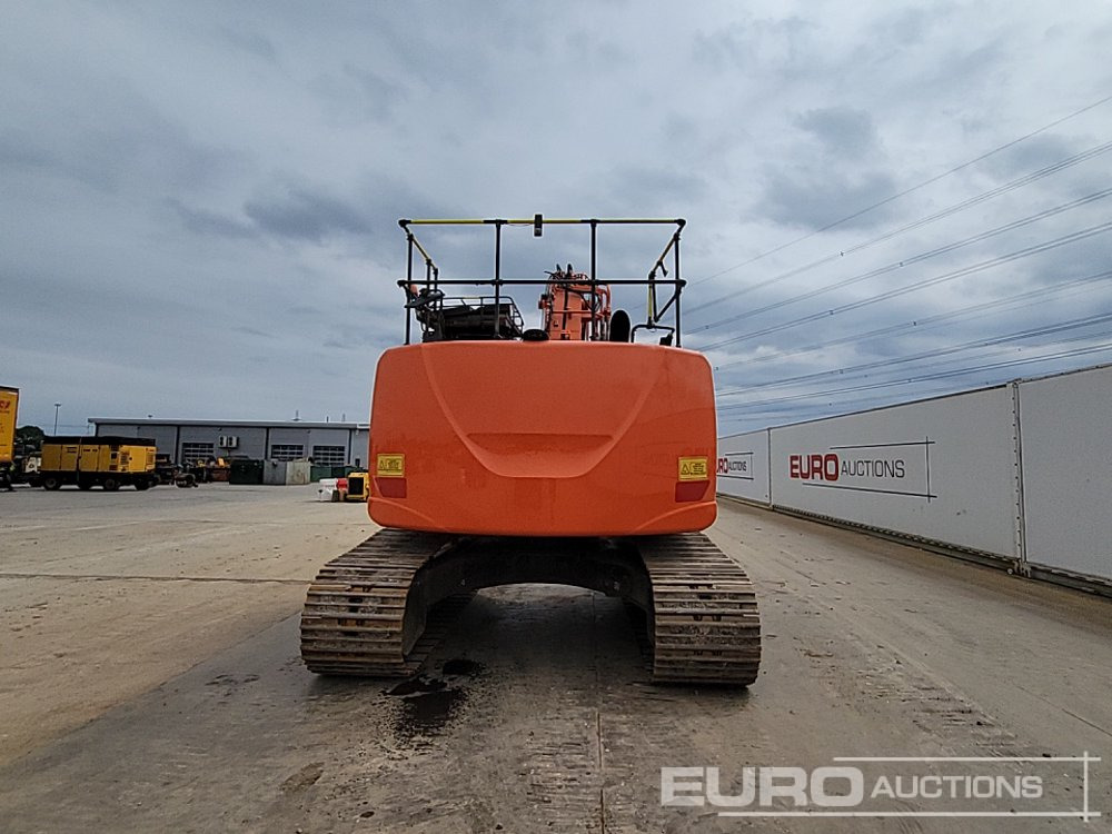 2014 Hitachi ZX225USRLC-5B - Excavadora de cadenas: foto 4 2014 Hitachi ZX225USRLC-5B - Excavadora de cadenas: foto 4