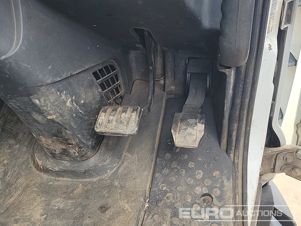Camión volquete 2014 Iveco 75E16: foto 30
