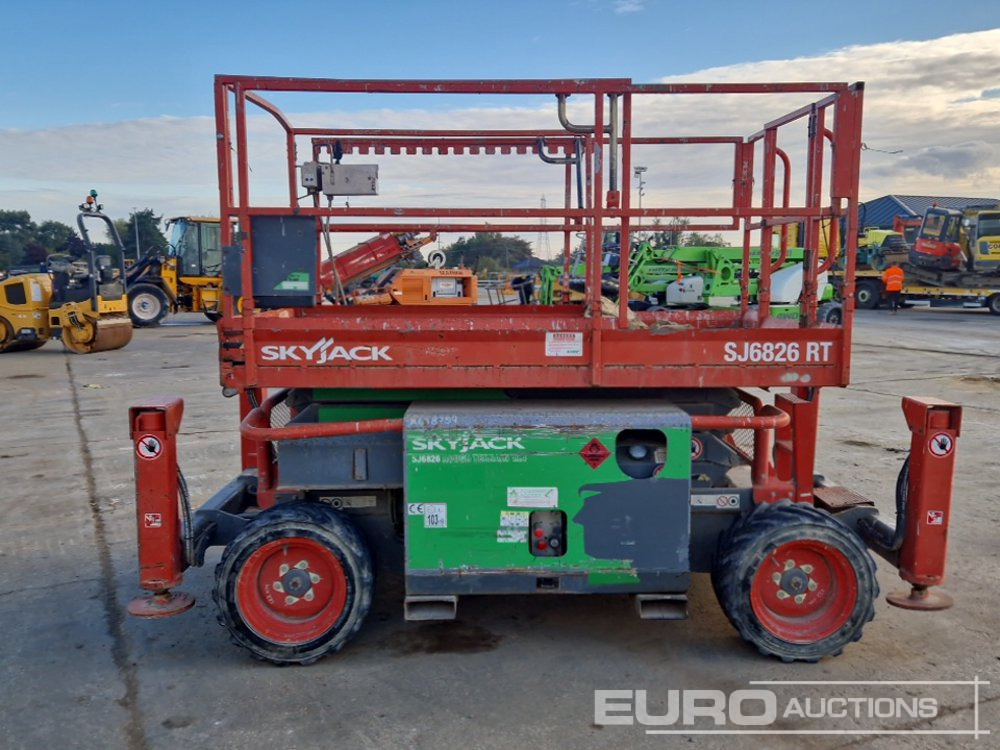 2014 SkyJack SJ6826RT - Plataforma elevadora: foto 4 2014 SkyJack SJ6826RT - Plataforma elevadora: foto 4