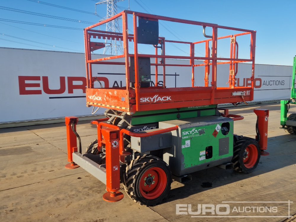2014 SkyJack SJ6832RT - Plataforma elevadora: foto 1 2014 SkyJack SJ6832RT - Plataforma elevadora: foto 1