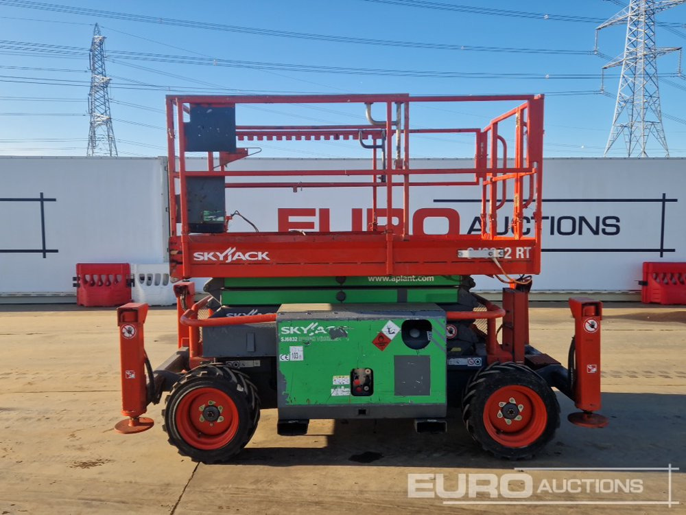 2014 SkyJack SJ6832RT - Plataforma elevadora: foto 2 2014 SkyJack SJ6832RT - Plataforma elevadora: foto 2
