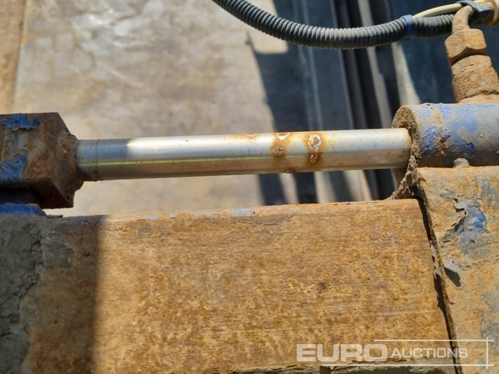 Camión multibasculante 2014 Volvo FM370: foto 26