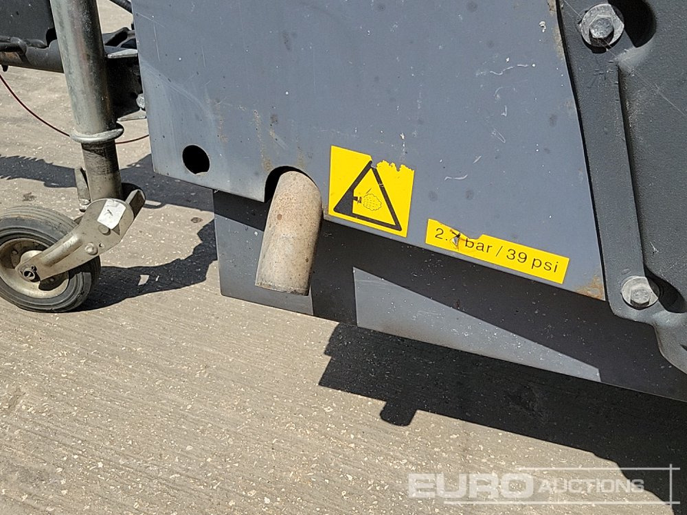 Compresor de aire 2015 Atlas Copco XAS67KD: foto 14