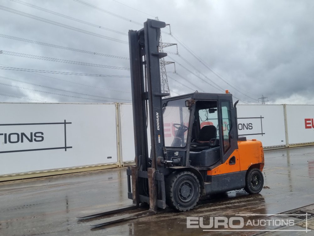 2015 Doosan D50C-7 - Carretilla elevadora: foto 1 2015 Doosan D50C-7 - Carretilla elevadora: foto 1