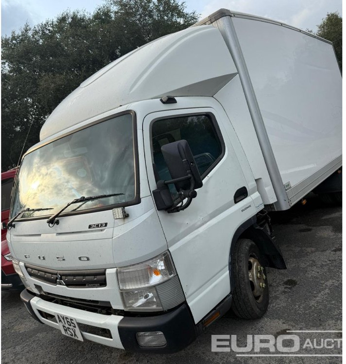 2015 Mitsubishi Fuso 3C13 - Camión caja cerrada: foto 2 2015 Mitsubishi Fuso 3C13 - Camión caja cerrada: foto 2