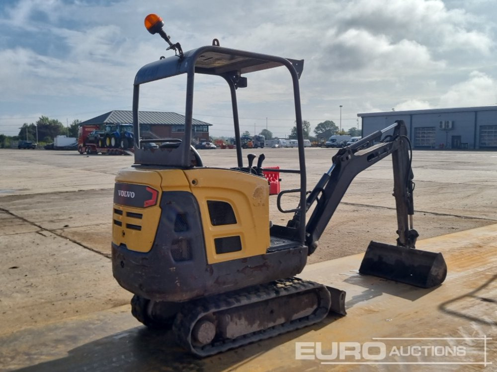 2015 Volvo EC15C - Miniexcavadora: foto 5 2015 Volvo EC15C - Miniexcavadora: foto 5