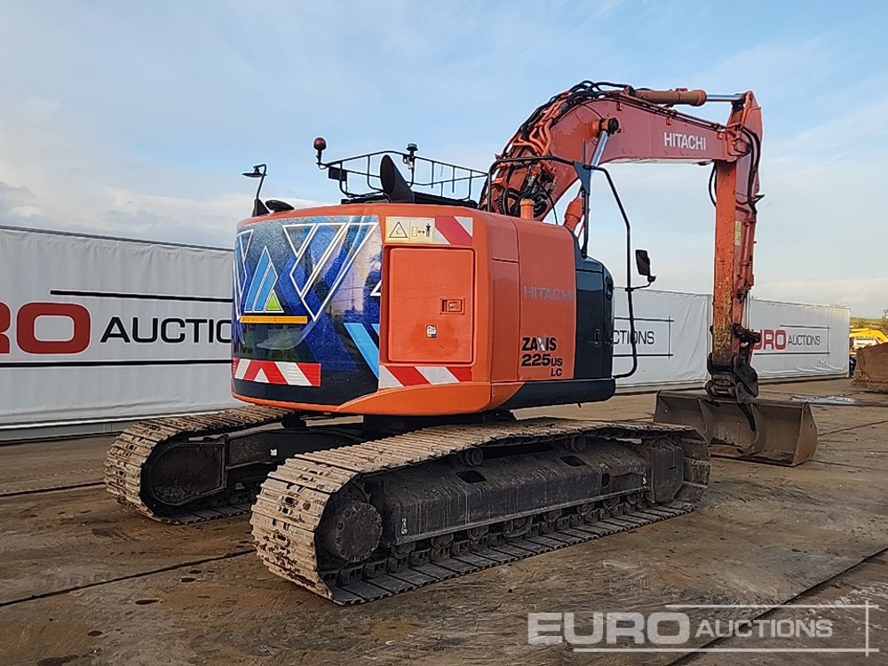 2016 Hitachi ZX225USLC-5B - Excavadora de cadenas: foto 5 2016 Hitachi ZX225USLC-5B - Excavadora de cadenas: foto 5