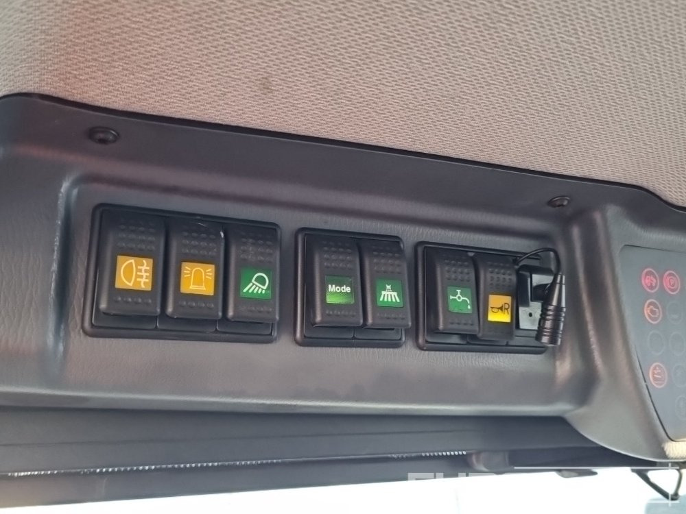 Barredora vial 2017 Schmidt Compact 200: foto 37