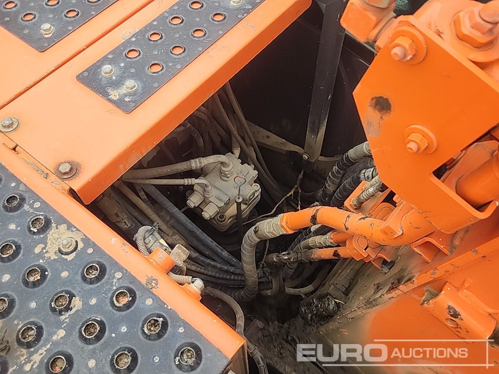 Excavadora de cadenas 2019 Hitachi ZX130LCN-6: foto 22