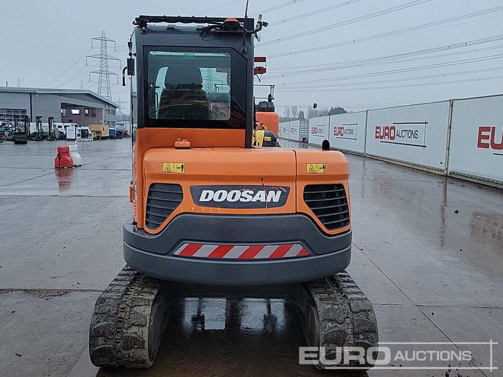 2020 Doosan DX62R-3 - Miniexcavadora: foto 4 2020 Doosan DX62R-3 - Miniexcavadora: foto 4