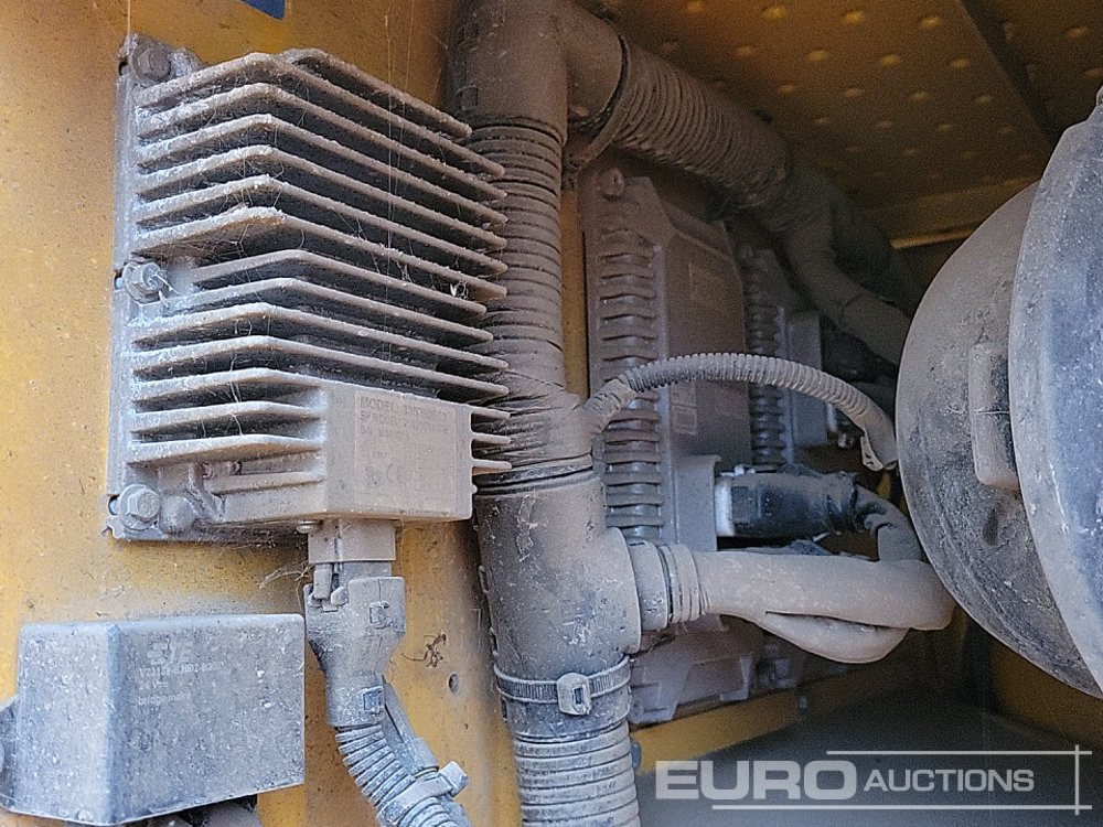 Excavadora de cadenas 2020 JCB 220X L 4F: foto 43