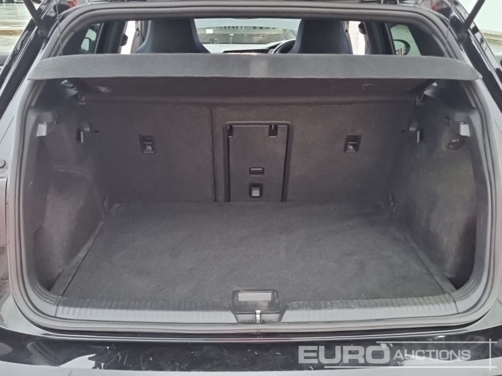 Coche 2021 Volkswagen Golf R: foto 19