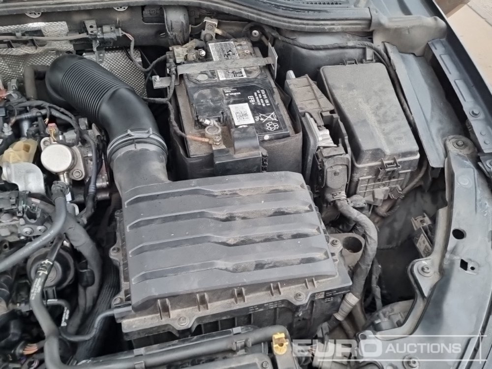 Coche 2021 Volkswagen Golf R: foto 14