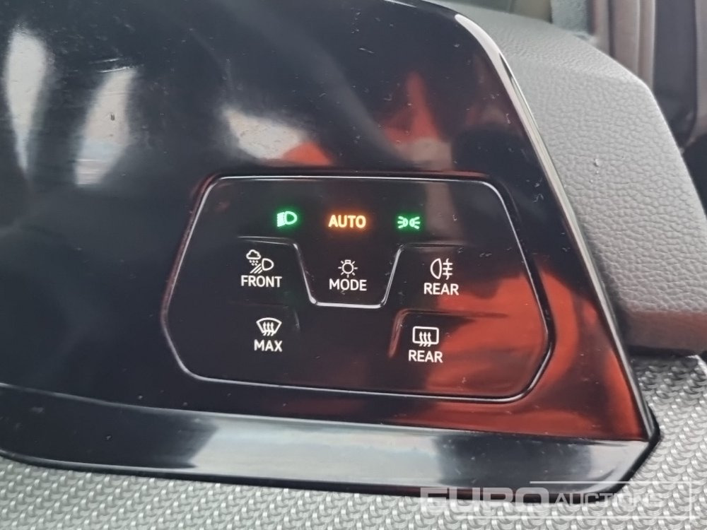 Coche 2021 Volkswagen Golf R: foto 35