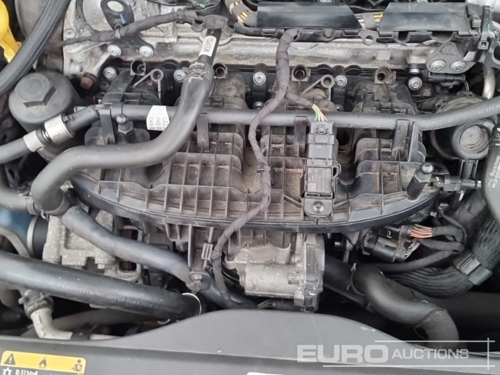 Coche 2021 Volkswagen Golf R: foto 18