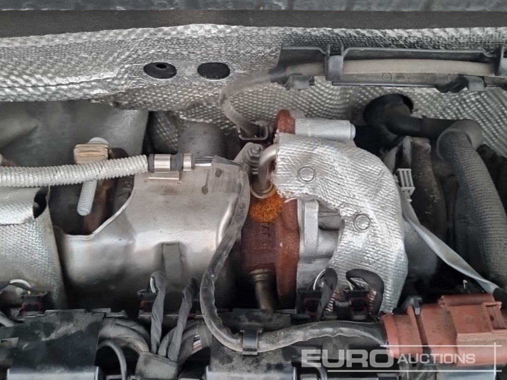 Coche 2021 Volkswagen Golf R: foto 17