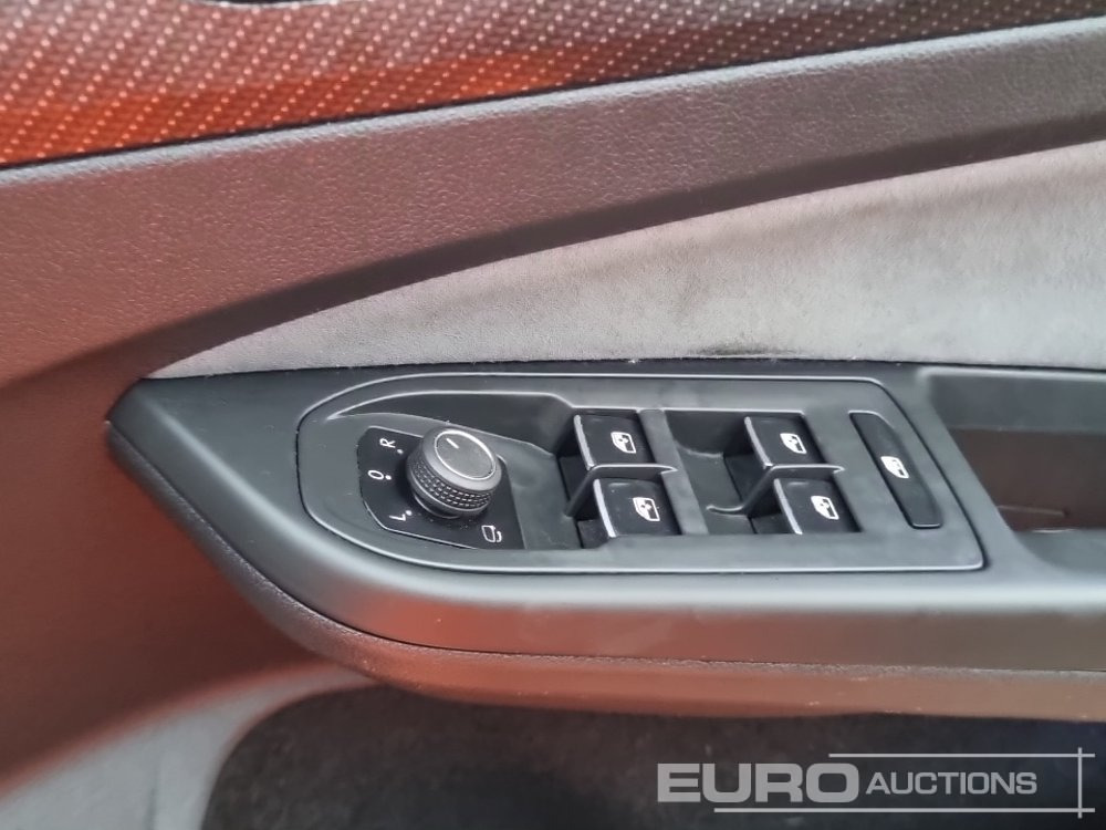 Coche 2021 Volkswagen Golf R: foto 36