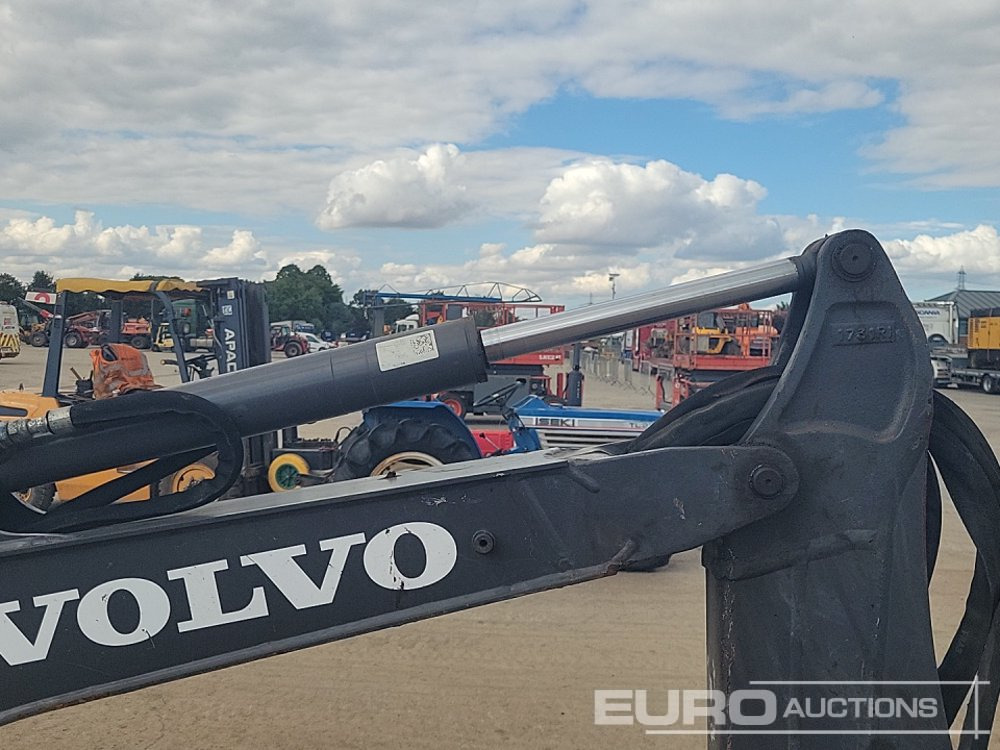 Miniexcavadora 2021 Volvo ECR18E: foto 18
