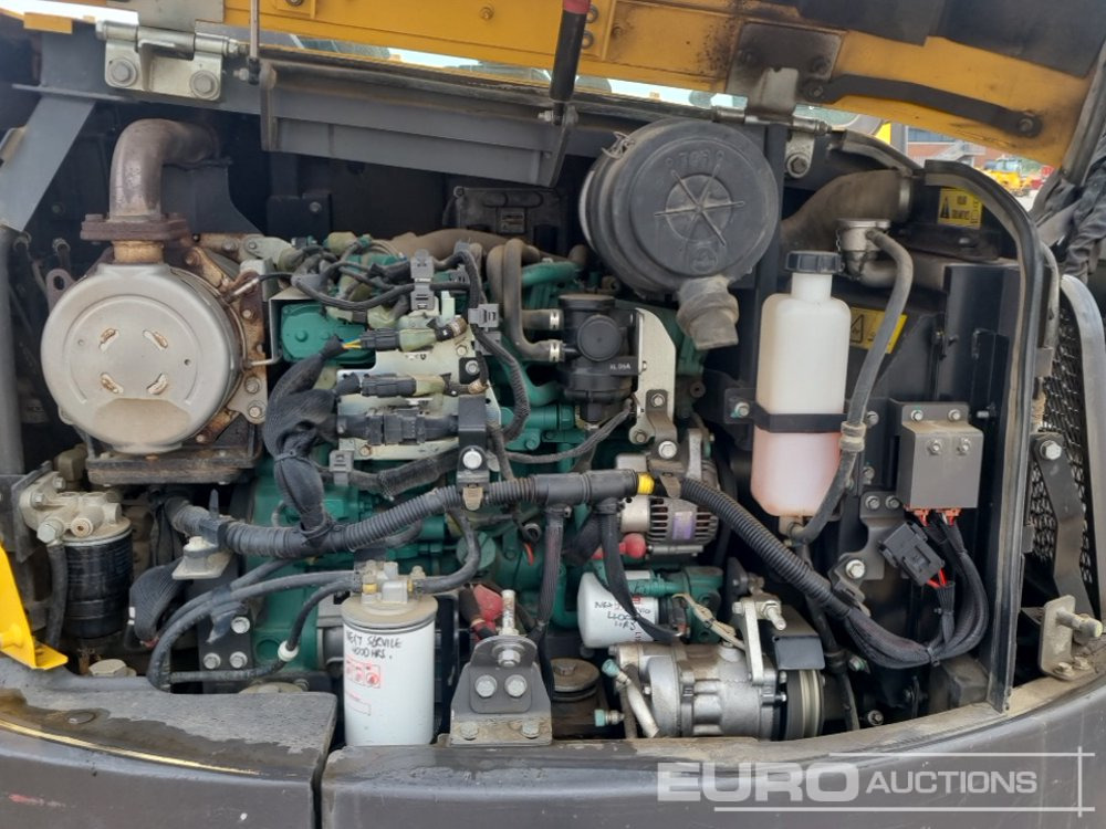 Miniexcavadora 2021 Volvo ECR88D: foto 30