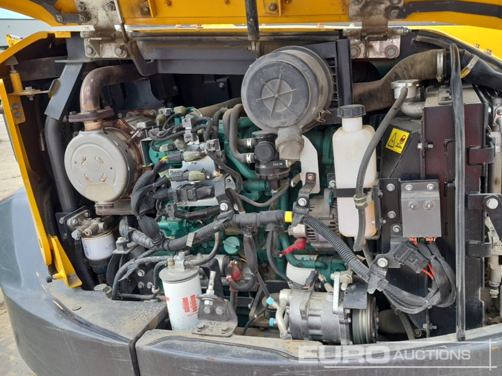 Miniexcavadora 2021 Volvo ECR88D: foto 25