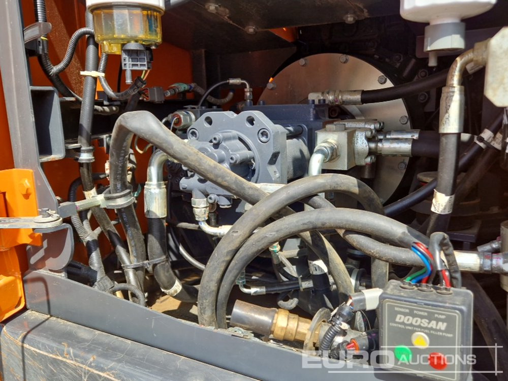 Excavadora de cadenas 2022 Doosan DX140LC-7: foto 29