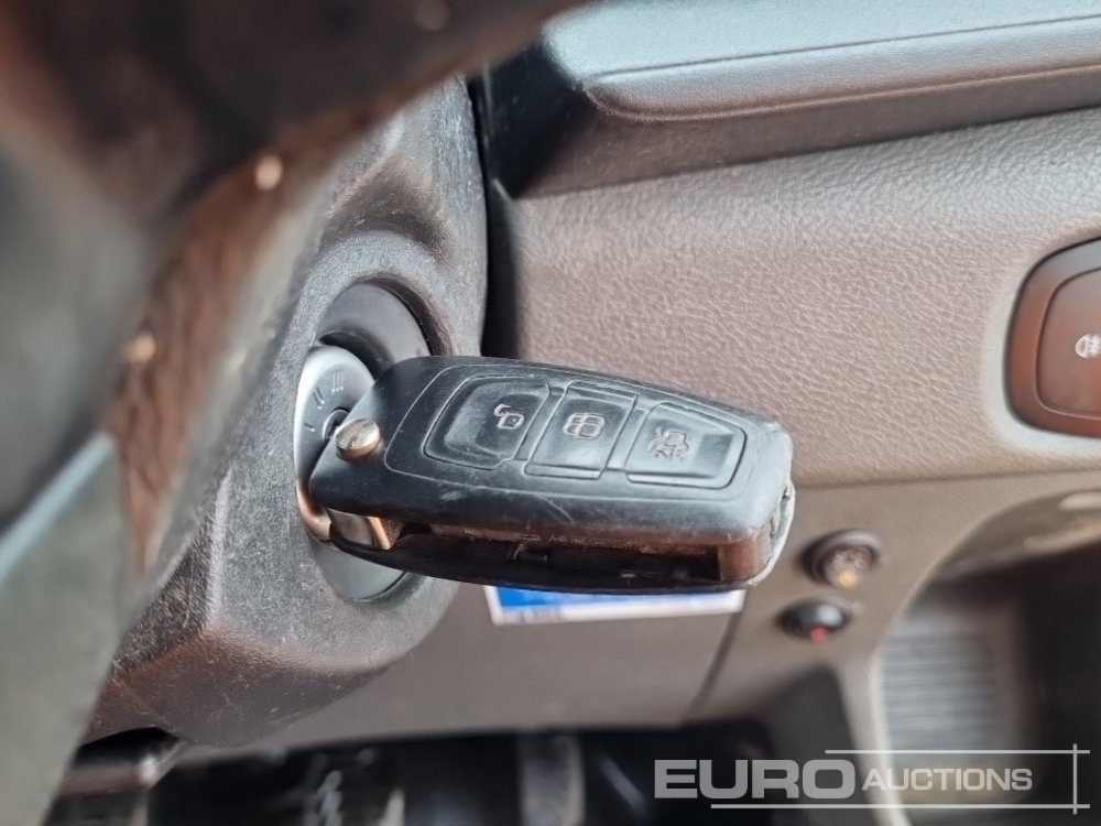 Furgoneta basculante 2022 Ford Transit 350: foto 46